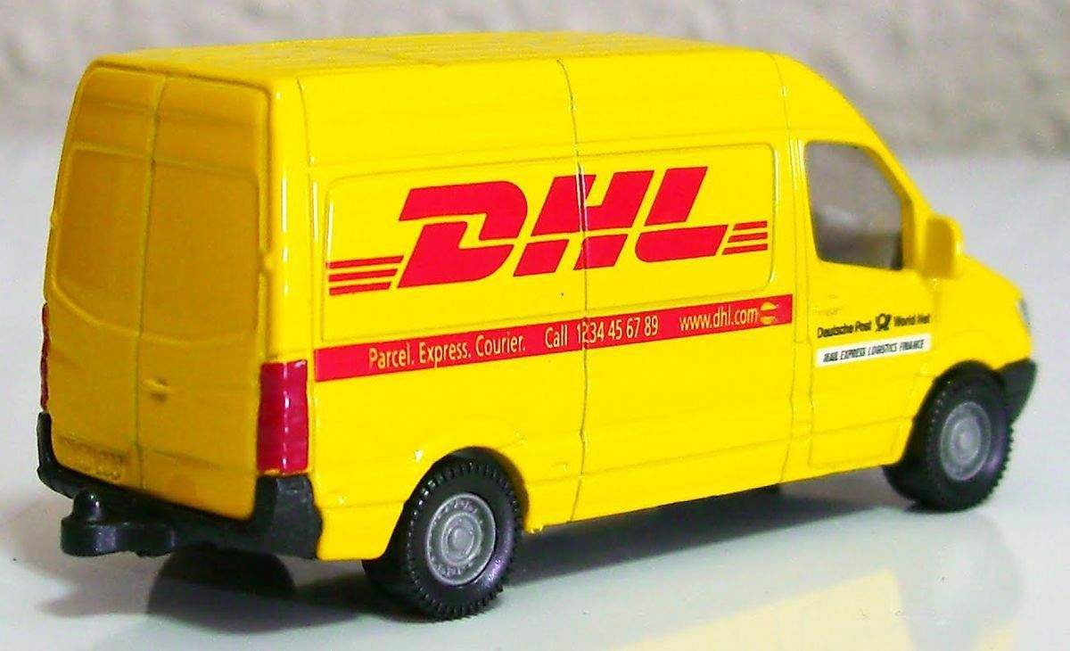 Почтовая машина dhl, siku 1085 1085 купить по низкой цене в  интернет-магазине МаМаМа.РФ